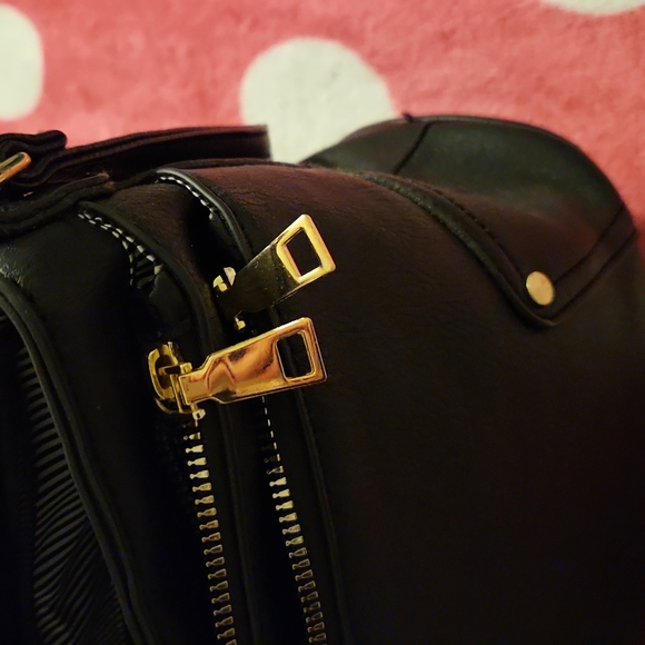 Purse - Picture 4 of 4